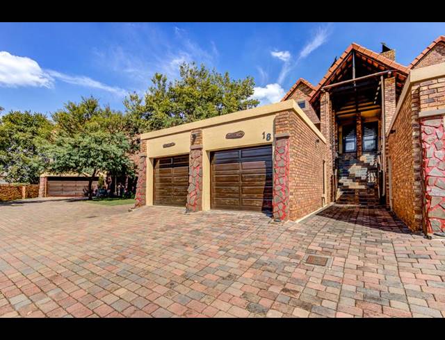 2 BEDROOM PROPERTY TO RENT IN GLEN MARAIS